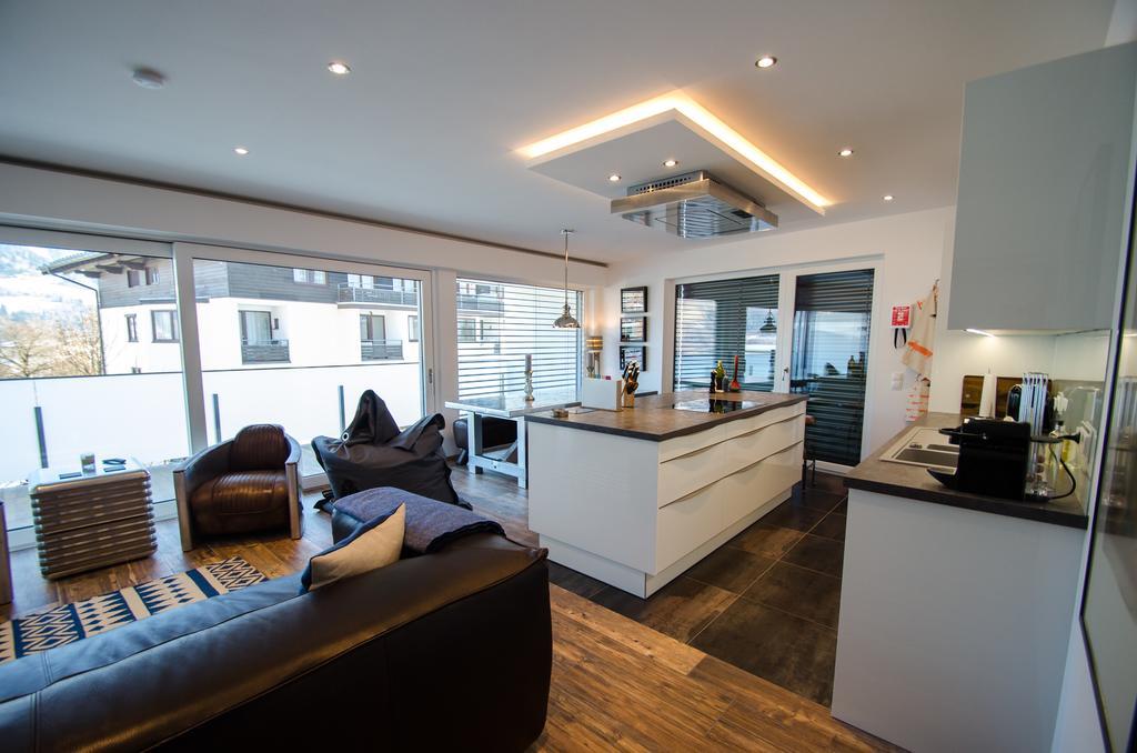 Superb Alpine Lodges By All In One Apartments Zell am See Exterior photo